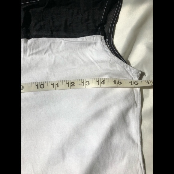 3 for $20❤️ Black and White Ann Taylor Top - Picture 5 of 7